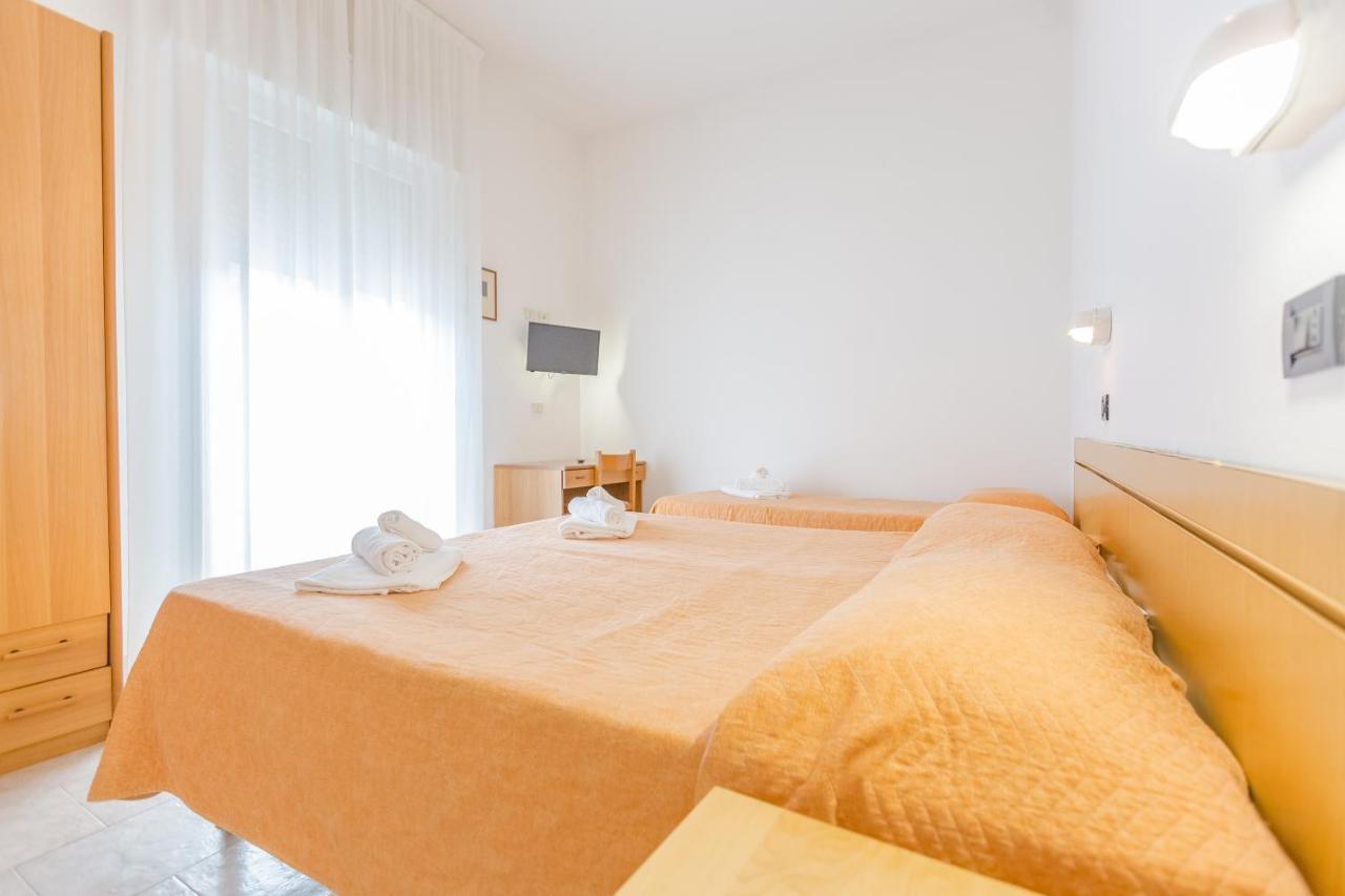 Hotel Marylise Rimini Esterno foto