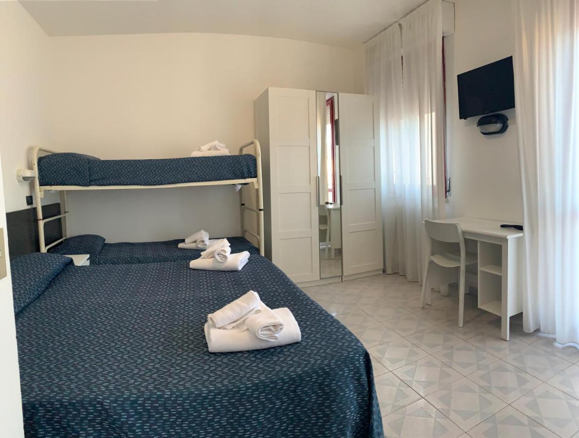 Hotel Marylise Rimini Esterno foto